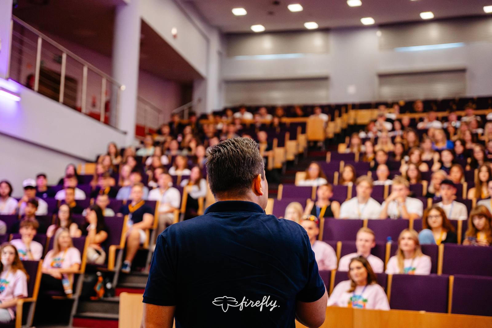 Adapciak — aula z prelegentem
